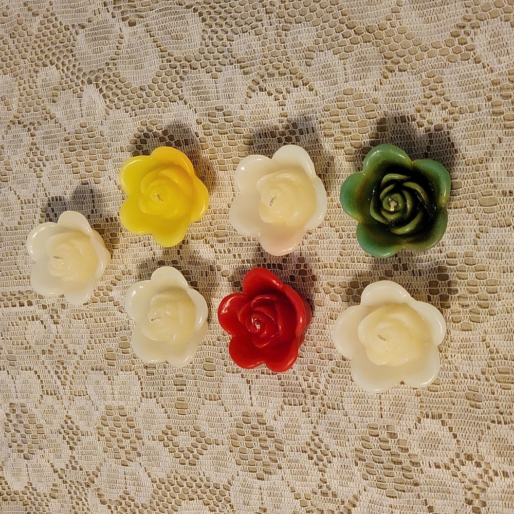 7-Piece Floating Flower Candles